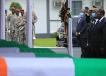 La Côte d’Ivoire a rendu hommage à ses 14 soldats morts en opération à Kafolo