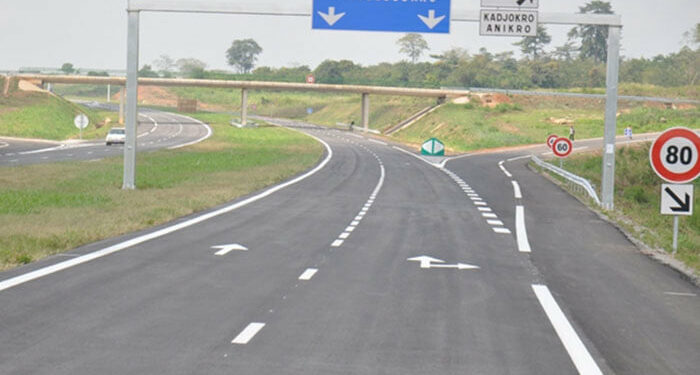 Levée de la mesure d’isolement d’Abidjan: le GSPM pré-positionne des engins sanitaires sur l’Autoroute du Nord