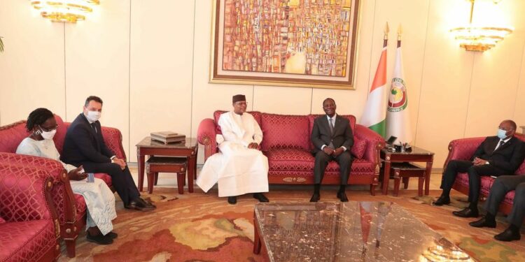 Election présidentielle en Côte d’Ivoire: Mohamed Ibn Chambas invite les acteurs politiques à la retenue