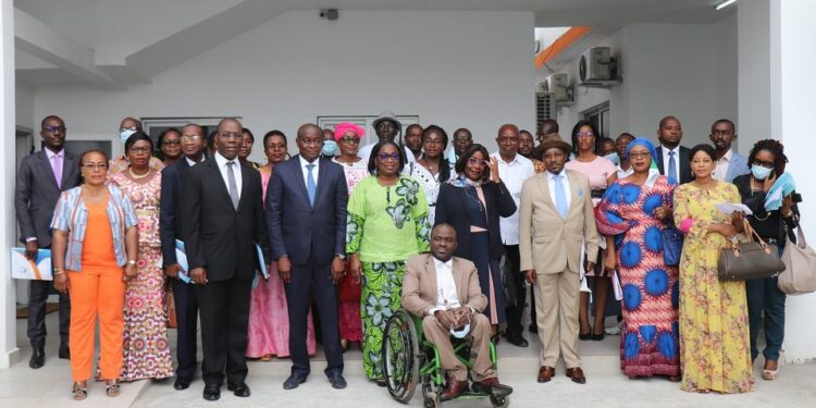 Côte d’Ivoire: Le CNDH lance l’édition 2020 du prix des Droits de l’Homme