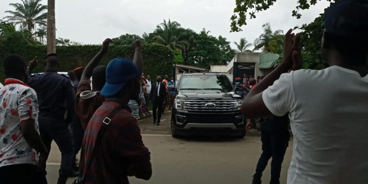 Rencontre Ouattara- Bédié : Ce qui s’est passé à la résidence de Nzuéba avant son départ au Golf