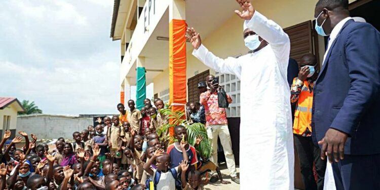 Abobo-Akekoi: Hamed Bakayoko inaugure quatre établissements scolaires
