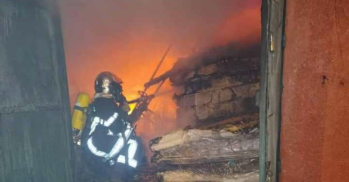 Adjamé Mirador: Un magasin de stockage de matelas parti en fumée