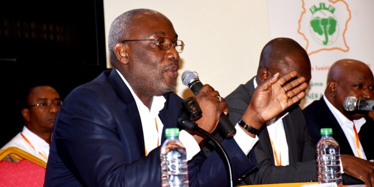 Côte d’Ivoire: 100% des membres actifs présents à l’AG de la FIF, Sidi prône l’apaisement