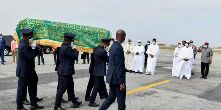 Obsèques du Premier Ministre Amadou Gon Coulibaly : la dépouille transférée à Korhogo