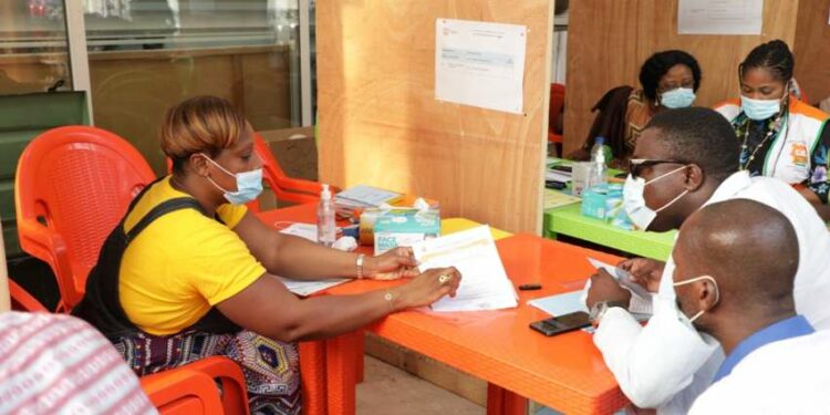 Le dépôt des candidatures a la commission électorale indépendante en images.