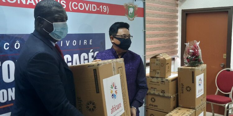Coopération bilatérale: L’inde soulage la Côte d’Ivoire avec 5000 kits de dépistages
