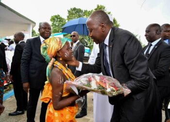 Infrastructures: un échangeur et un CHU pour Abobo, annonce le PM Amadou Gon Coulibaly