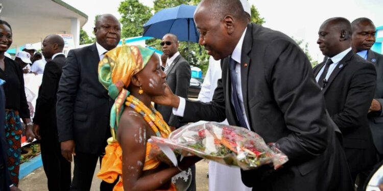 Infrastructures: un échangeur et un CHU pour Abobo, annonce le PM Amadou Gon Coulibaly