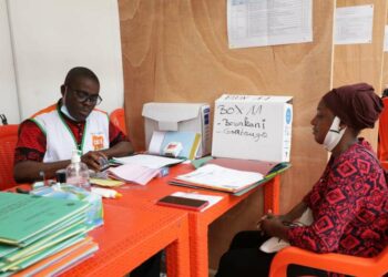 Le dépôt des candidatures a la commission électorale indépendante en images.