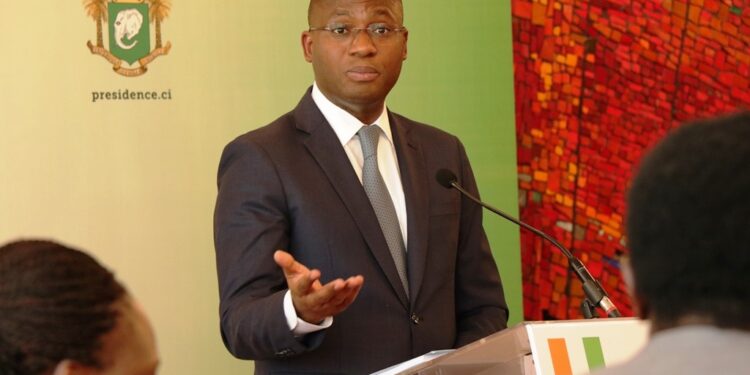 Côte d’Ivoire : Ouattara accorde la grâce présidentielle à 3.000 détenus de droit commun