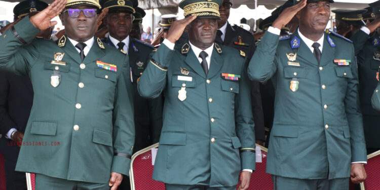 Armée ivoirienne : plusieurs généraux promus par le président Ouattara