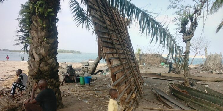 Côte d’Ivoire/ Érosion côtière : Les habitants du quartier des pêcheurs de Lahou Kpanda appellent à l’aide