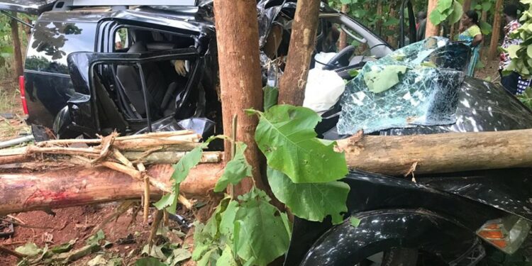 Côte d’Ivoire: Un 4×4 fait une sortie de route, 1 mort et des blessés
