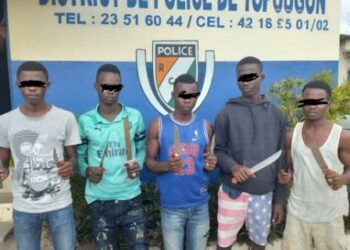Yopougon : un caïd des jeunes en conflit avec la loi et 4 de ses acolytes interpellés