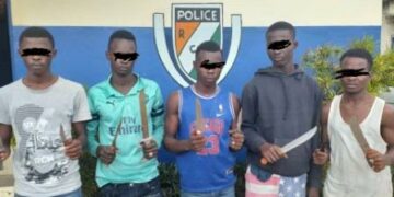 Yopougon : un caïd des jeunes en conflit avec la loi et 4 de ses acolytes interpellés