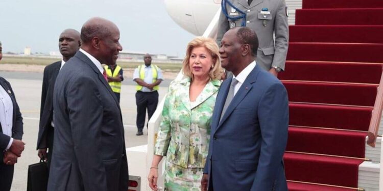 Le président a regagné Abidjan, après un sejour au Niger et à Paris