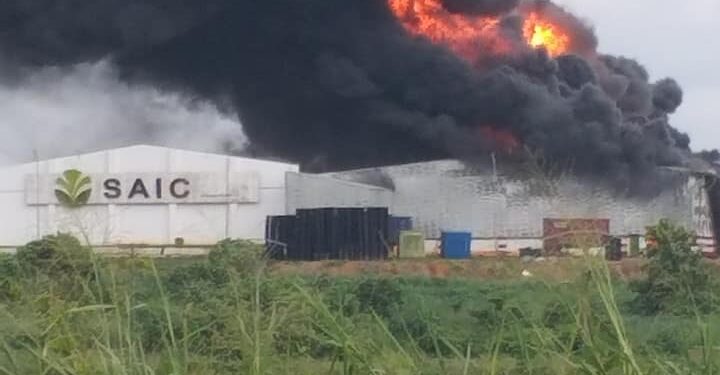 Abengourou: Un incendie ravage une usine de transformation de caoutchouc