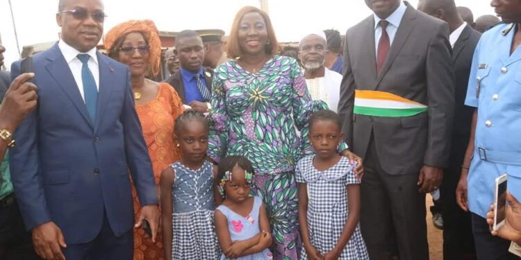 Rentrée scolaire 2019-2020: La ministre Kandia Camara s’assure de la reprise des cours
