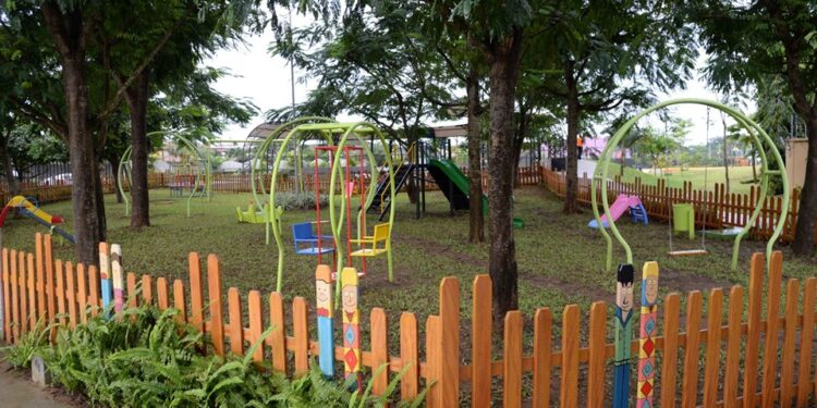 Cocody à la Riviera 3 :  la première dame ivoirienne inaugure un parc urbain portant son nom