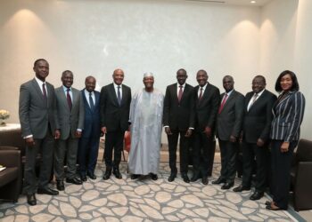 Sotchi : Ouattara s’est entretenu avec une délégation du secteur privé ivoirien et deux personnalités