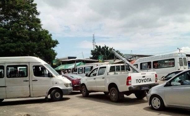 Les Gbakas en grève contre les syndicats à Yopougon