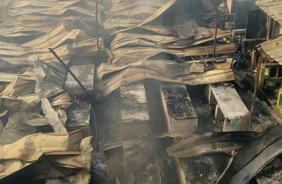 Côte d’Ivoire: le marché de la palmeraie ravagé par le feu