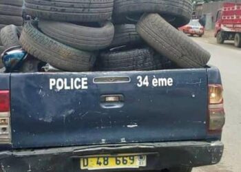 Abobo : 500 pneus usagés retirés des rues par la police.