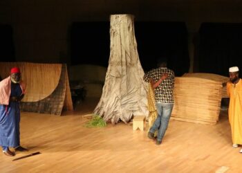 «Il va pleuvoir sur Conakry» au MASA 2020 : Une adaptation théâtrale réussie !