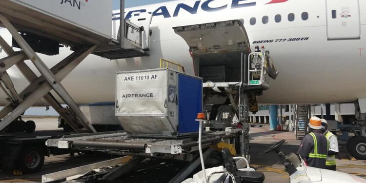 Covid19: 3500 doses de Plaquenil Hydroxychloroquine livrées à la Côte d’Ivoire 