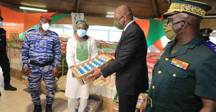 Solidarité/COVID19: des vivres et des non-vivres offerts aux FACI, à la police et à l’ONPC