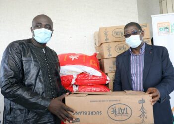 Covid 19/RHDP : Le Parti apporte un appui en vivres à une centaine de maires