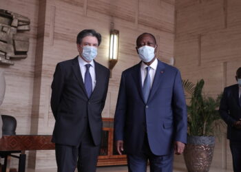Côte d’Ivoire: les Ambassadeurs de Grande-Bretagne et du Brésil font leurs adieux au président Ouattara