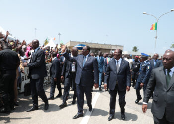 Macky Sall en visite à la Compagnie ivoirienne de production d’électricité (CIPREL)