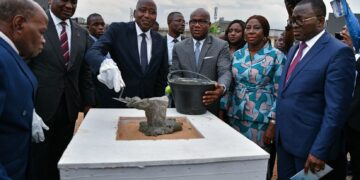 Eau potable : le Premier Ministre Amadou Gon Coulibaly lance les travaux de construction d’un château d&rsquo;eau à Abobo-Avocatier