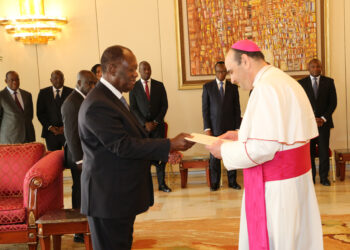 Côte d&rsquo;Ivoire: 3 nouveaux ambassadeurs présentent leurs lettres de créances au président Alassane Ouattara