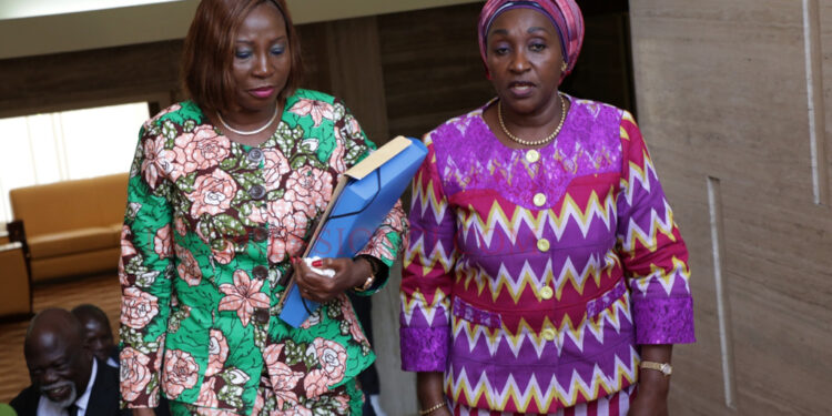 Côte d’Ivoire/Les manuels scolaires contenant des erreurs seront-ils vendus ou non après leur réédition? Voici la réponse du gouvernement