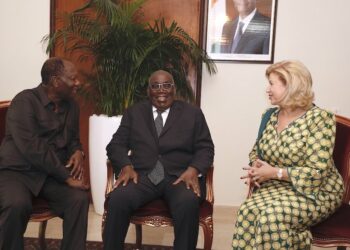 Hommage à Abdoulaye Diallo: Ouattara a présidé la cérémonie en présence de la reine des Baoulés