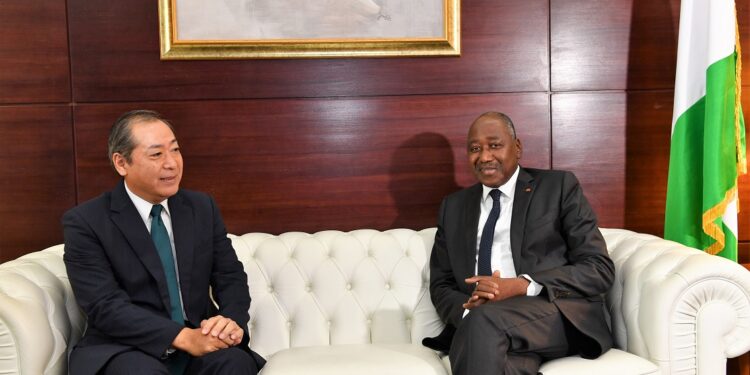 Coopération : l’ambassadeur du Japon en visite chez le Premier Ministre Amadou Gon Coulibaly