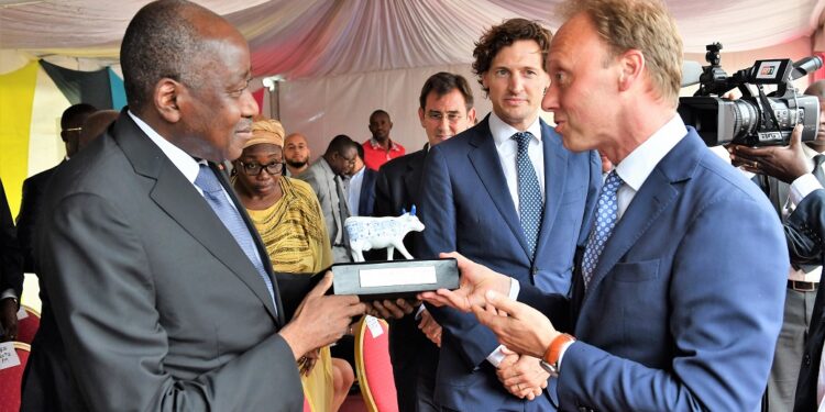 Industrie : le fabricant du lait « Bonnet Rouge » installe son siège Afrique à Abidjan