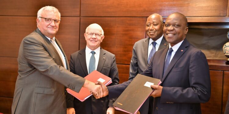 Métro d’Abidjan: un protocole d’accord signé pour le démarrage des travaux de la ligne 1