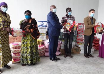 Inondations: Israël vole au secours des sinistrés