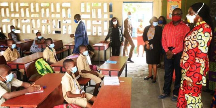 Réouverture des établissements scolaires : Le gouvernement annonce la distribution de 80 millions de masques à la communauté éducative