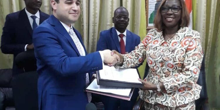 La Côte d’Ivoire et la Belgique signent une convention pour la formation d’ivoiriens dans les métiers du chocolat.