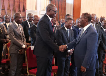 2020 : le Président Ouattara invite les journalistes à prendre leurs responsabilités dans la conduite du processus, afin de renforcer la démocratie