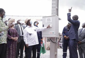 Visite d’Etat dans le Moronou: Ouattara met sous tension électrique le village d&rsquo;assikro