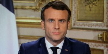 La France «en guerre» contre le Covid-19, report des municipales, Preynat condamné… L&rsquo;essentiel de l&rsquo;actu de ce lundi