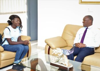 Côte d’Ivoire: Mamadou Touré fait une promesse à la plus jeune docteure en pharmacie