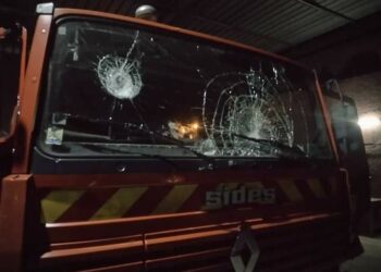 Yopougon: Un véhicule des pompiers caillassé lors d’une intervention, les faits