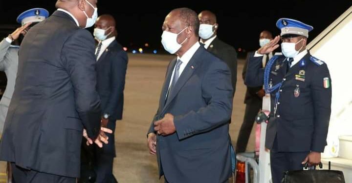 Après un séjour en France, le président Ouattara est rentré